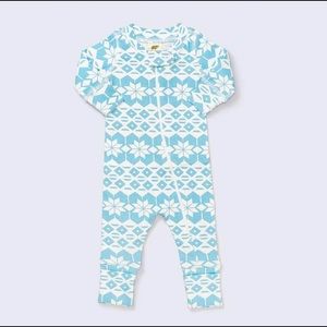 Monica+Andy blue snowflake pajamas LIKE NEW